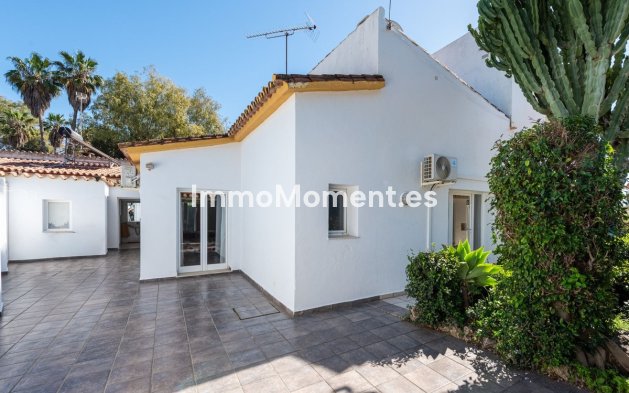 Wiederverkauf - Villa - Marbella - San Pedro de Alcántara