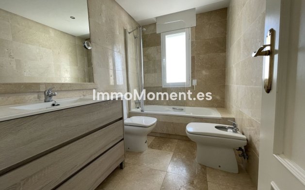 Revente - Appartement - Marbella - Nueva Andalucía