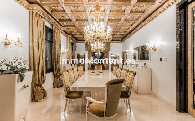 Revente - Villa - Marbella - Hacienda Las Chapas