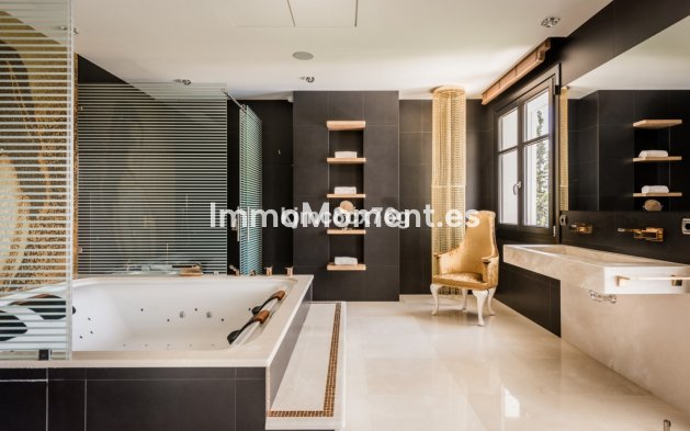 Revente - Villa - Marbella - Hacienda Las Chapas