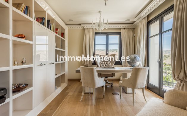 Revente - Villa - Marbella - Hacienda Las Chapas