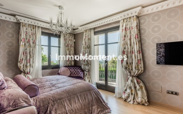 Revente - Villa - Marbella - Hacienda Las Chapas