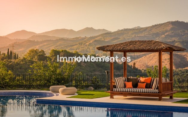 Revente - Villa - Marbella - Hacienda Las Chapas