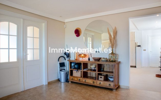 Resale - Villa - Torremolinos