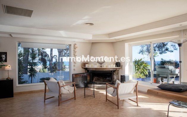 Resale - Villa - Torremolinos