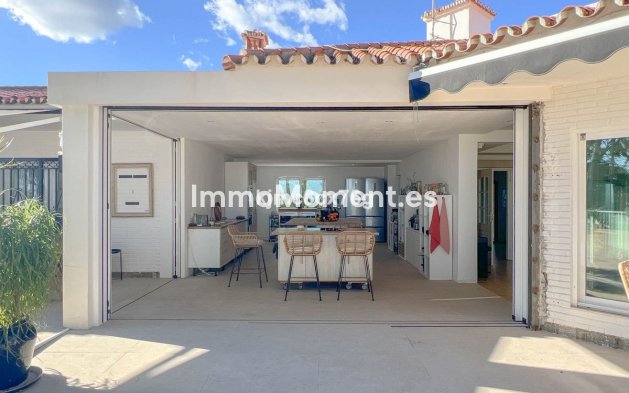 Resale - Villa - Torremolinos