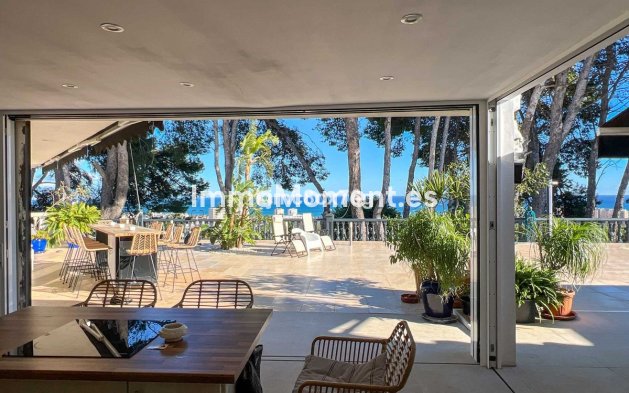 Resale - Villa - Torremolinos