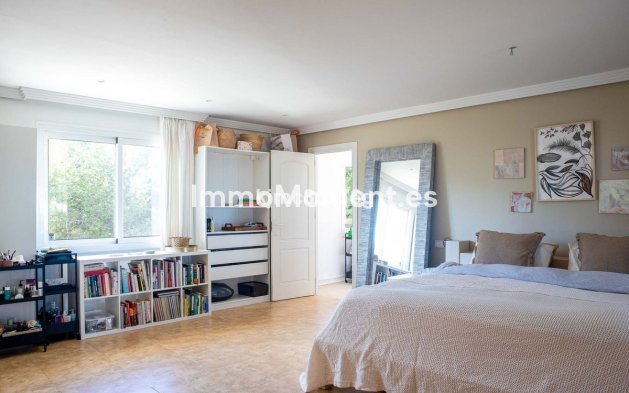 Resale - Villa - Torremolinos