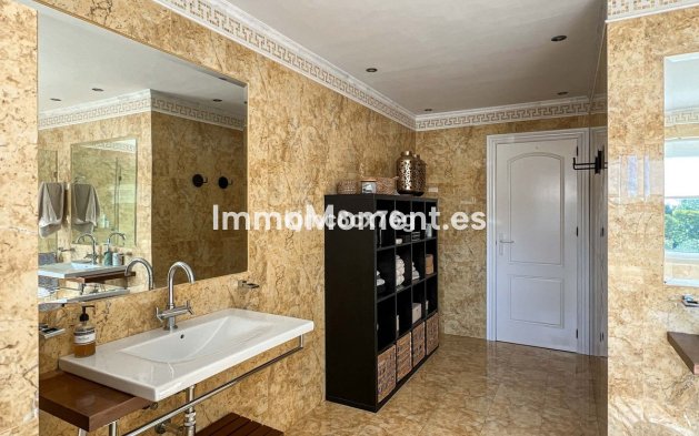 Resale - Villa - Torremolinos