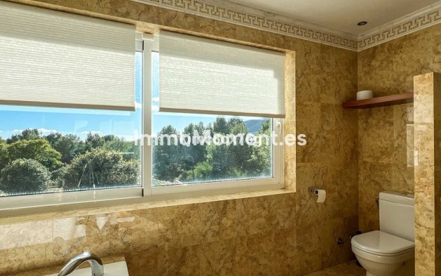 Resale - Villa - Torremolinos