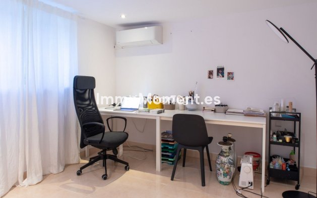 Resale - Villa - Torremolinos