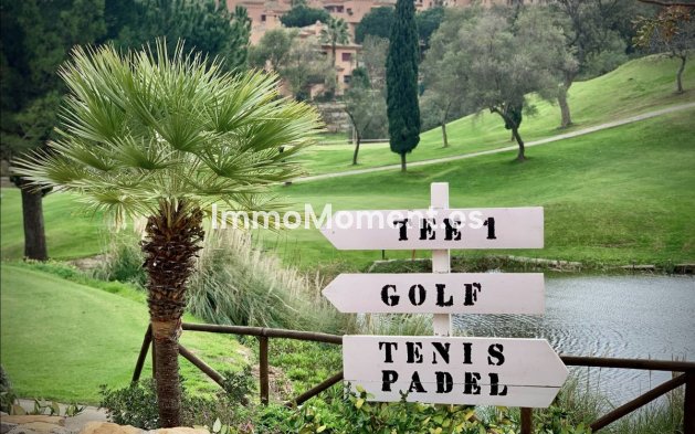 Wiederverkauf - Wohnung - Marbella - La Mairena