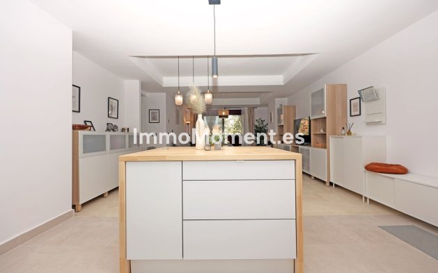 Wiederverkauf - Wohnung - Marbella - La Mairena