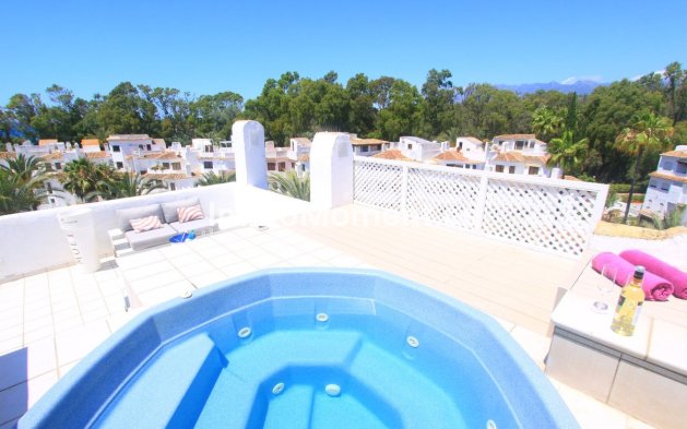 Revente - Appartement - Marbella - Elviria