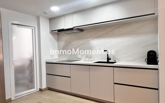 Wiederverkauf - Wohnung - Estepona  - Estepona Centro