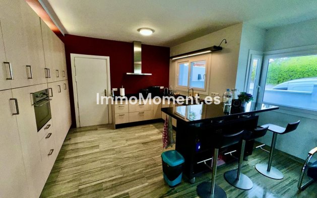 Resale - Villa - Marbella - San Pedro de Alcántara