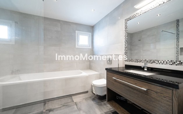 Resale - Villa - Marbella - San Pedro de Alcántara