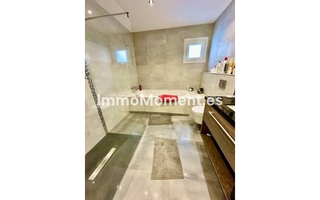 Resale - Villa - Marbella - San Pedro de Alcántara