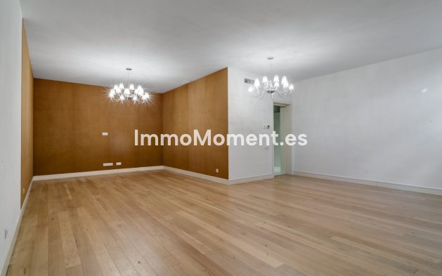 Wiederverkauf - Villa - Marbella - The Golden Mile