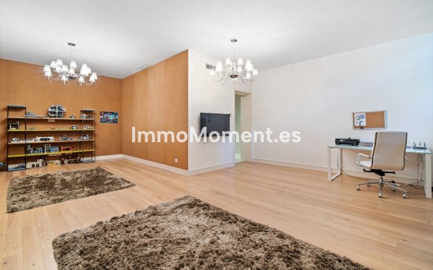 Wiederverkauf - Villa - Marbella - The Golden Mile