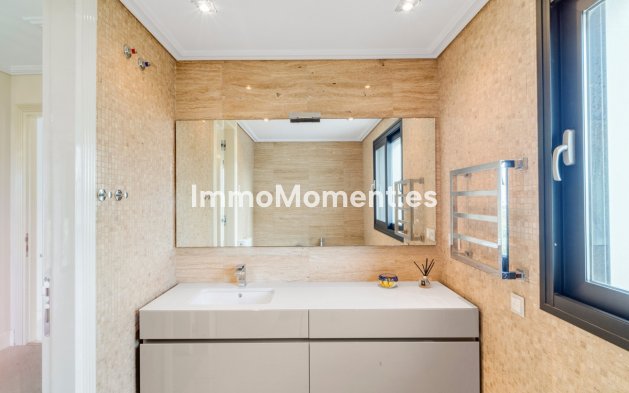 Wiederverkauf - Villa - Marbella - The Golden Mile