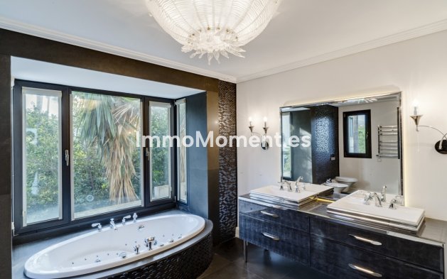 Wiederverkauf - Villa - Marbella - The Golden Mile