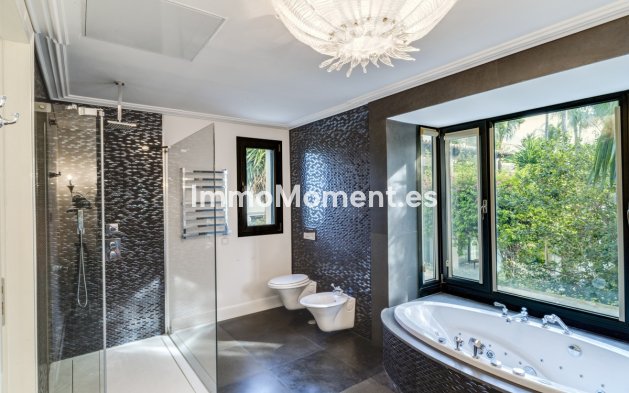 Wiederverkauf - Villa - Marbella - The Golden Mile