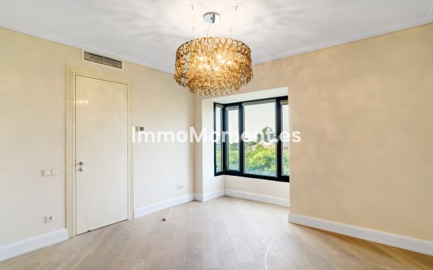 Wiederverkauf - Villa - Marbella - The Golden Mile