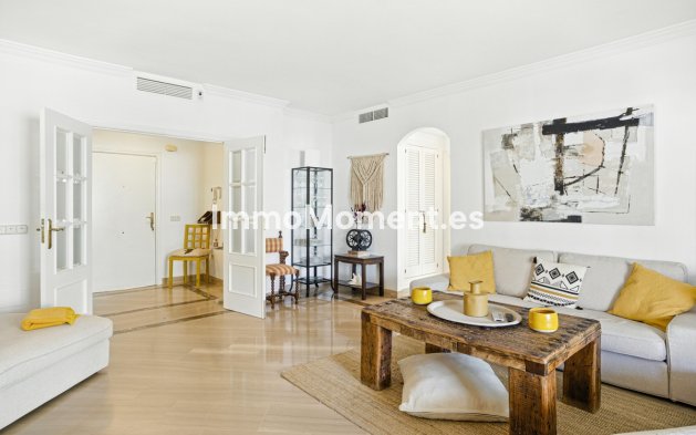 Reventa - Apartamento - Marbella - Elviria