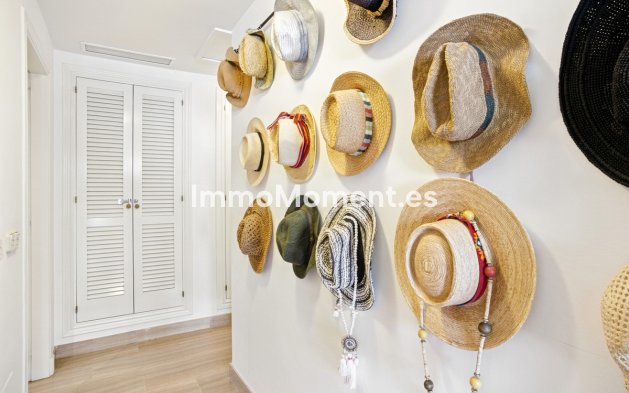 Reventa - Apartamento - Marbella - Elviria