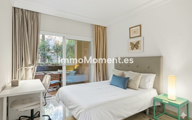 Wiederverkauf - Wohnung - Marbella - Nueva Andalucía
