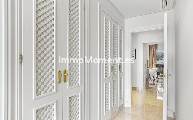 Wiederverkauf - Wohnung - Marbella - Nueva Andalucía