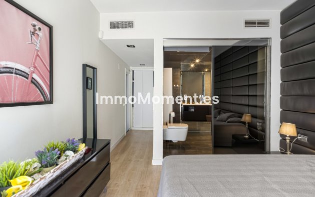 Wiederverkauf - Wohnung - Marbella - Puerto Banús