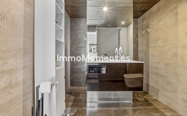 Wiederverkauf - Wohnung - Marbella - Puerto Banús