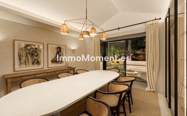 Wiederverkauf - Villa - Marbella - Nueva Andalucía