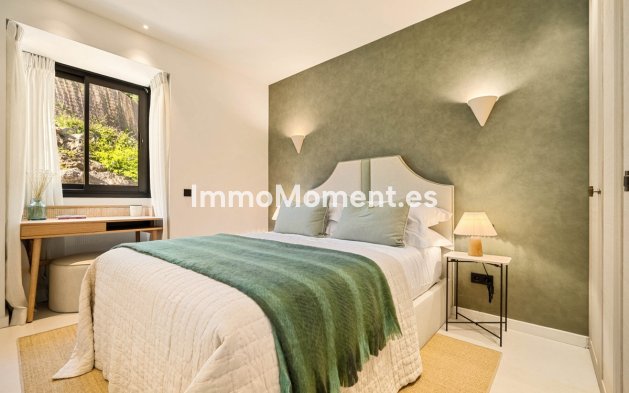 Wiederverkauf - Villa - Marbella - Nueva Andalucía