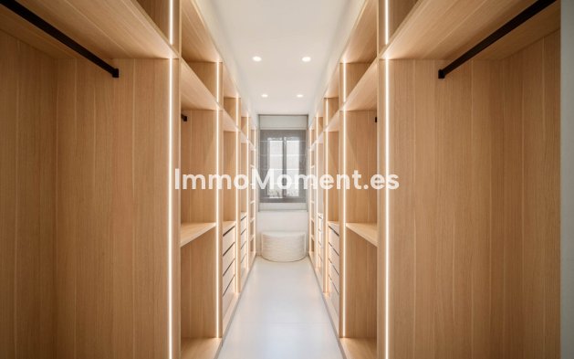 Wiederverkauf - Villa - Marbella - Nueva Andalucía