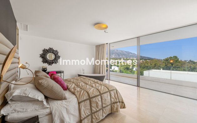 Wiederverkauf - Villa - Marbella - Nueva Andalucía