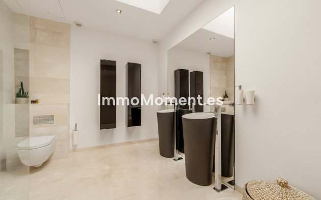 Wiederverkauf - Villa - Marbella - Nueva Andalucía