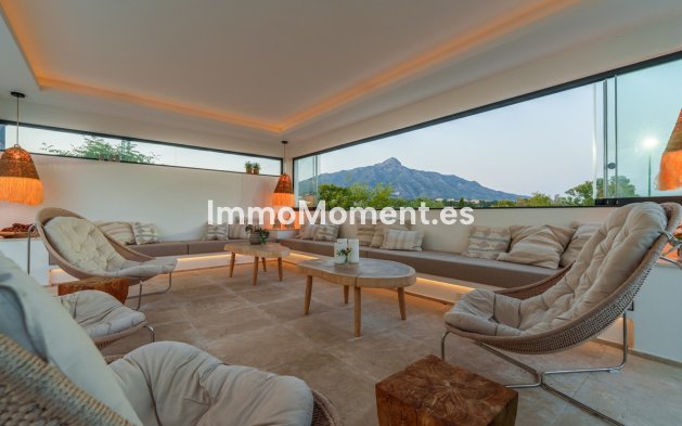 Wiederverkauf - Villa - Marbella - Nueva Andalucía