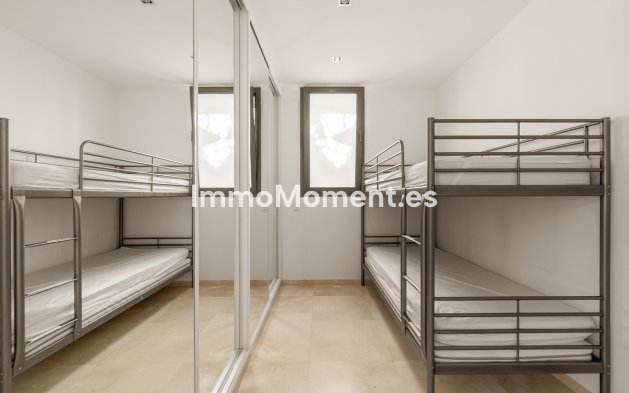 Wiederverkauf - Villa - Marbella - Nueva Andalucía