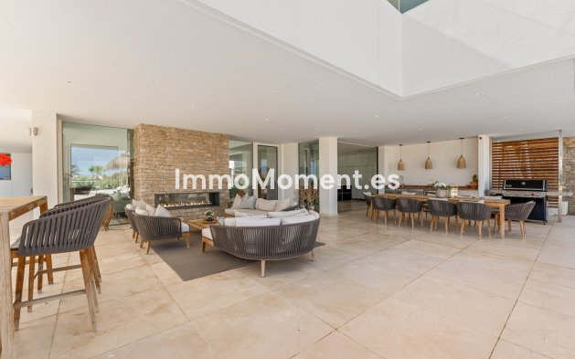 Wiederverkauf - Villa - Marbella - Nueva Andalucía