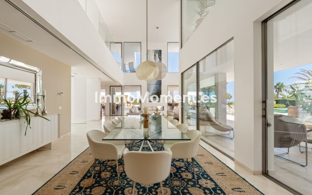 Wiederverkauf - Villa - Marbella - Nueva Andalucía