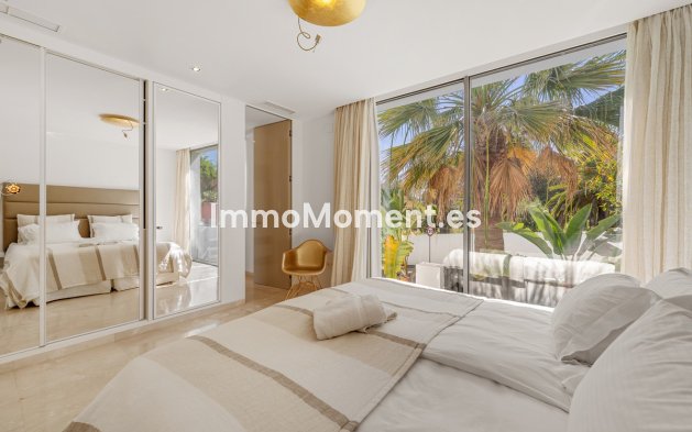 Wiederverkauf - Villa - Marbella - Nueva Andalucía