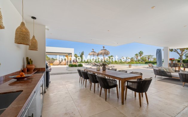 Wiederverkauf - Villa - Marbella - Nueva Andalucía