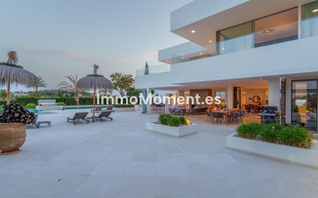 Wiederverkauf - Villa - Marbella - Nueva Andalucía