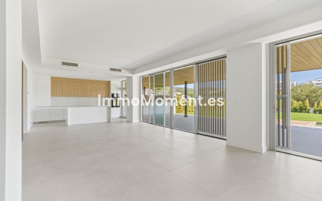 Resale - Apartment - Marbella - Santa Clara