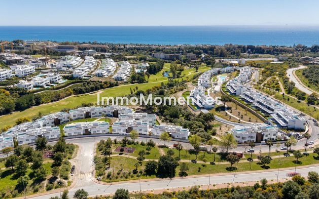 Resale - Apartment - Marbella - Santa Clara