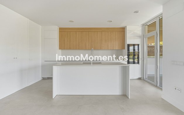 Resale - Apartment - Marbella - Santa Clara