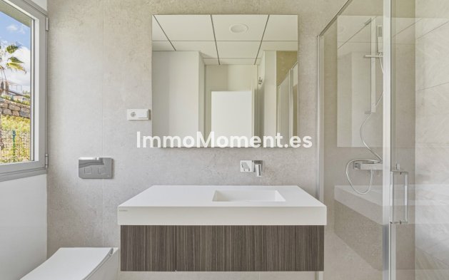 Resale - Apartment - Marbella - Santa Clara